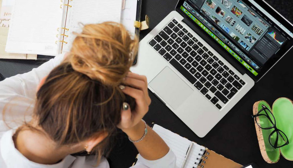 The Symptoms of Imposter Syndrome Which We Often Hear These Days