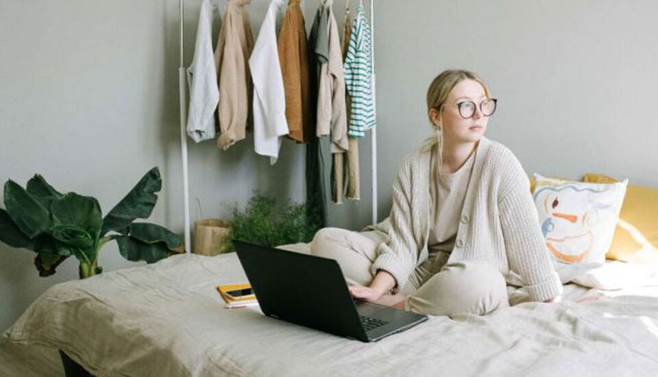 Evden Sağlıklı Çalışma Rutinleri Nasıl Oluşturulur?