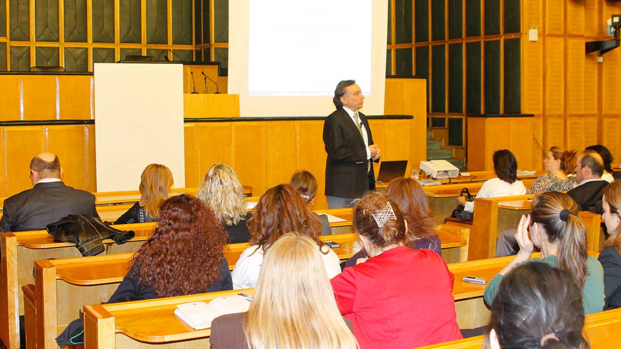 KURUMLARA VERİLEN EĞİTİMLER